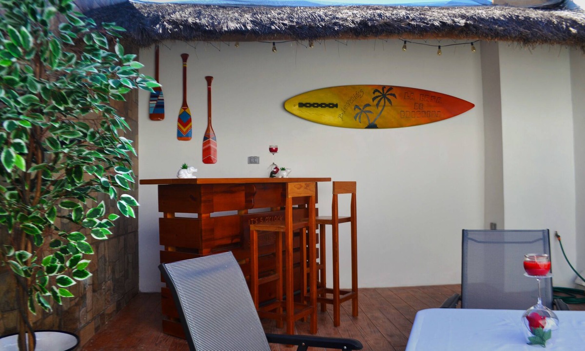 Merida House | Chic Modern Retreat: 3 Blocks to the Beach, Near Premier Kitesurfing Schools