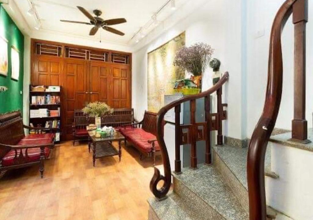 Đien Bien House | City center homestay with natural garden