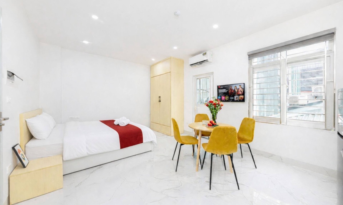 Cong Vi Hotel | Collection O Ba Dinh - Japanese Town