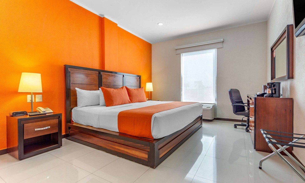 Alfredo V. Bonfil Hotel | Comfort Inn Cancun Aeropuerto