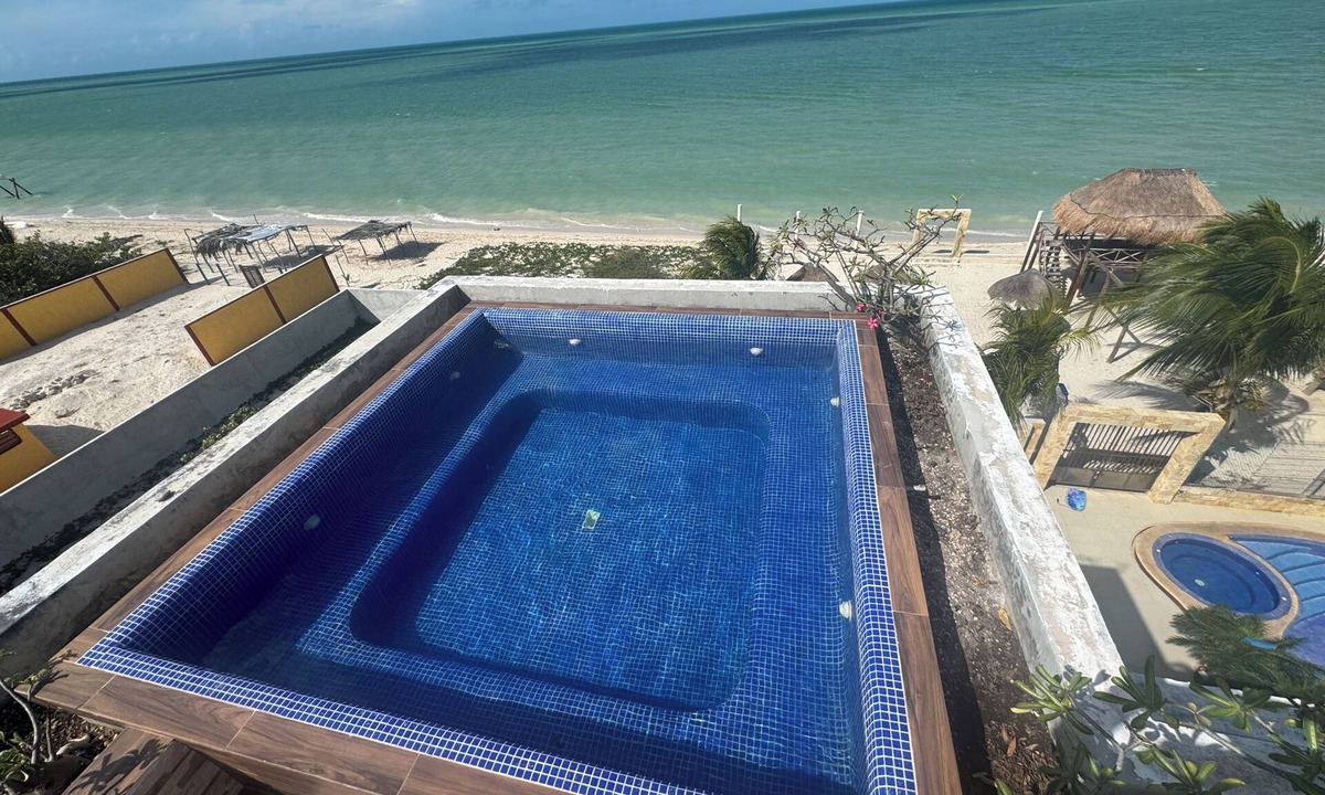 Celestun House | Complete Beachfront Villa with Pool | 5 Bedrooms | 8 Baths