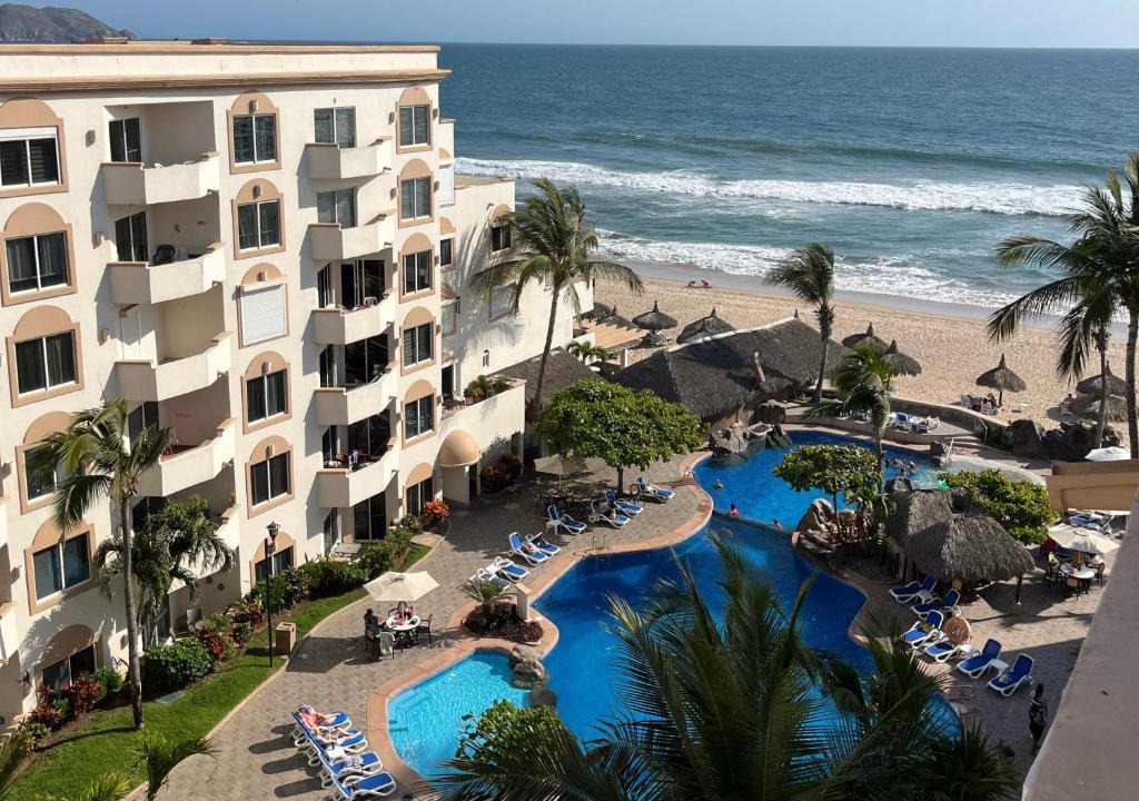 Cerritos Apartment | Costa Bonita Mazatlán Departamento pie de playa Beach Resort