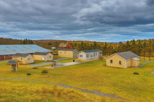 Pleasant Mount House | Cottage Complex 8 Bedroom At Equestrian House