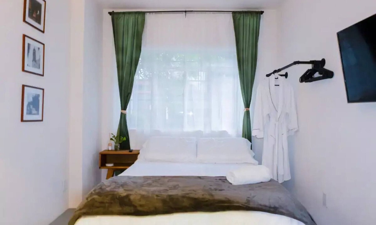 San Miguel Chapultepec Bed & Breakfast | CoWorking Bnb in Heart of Condesa