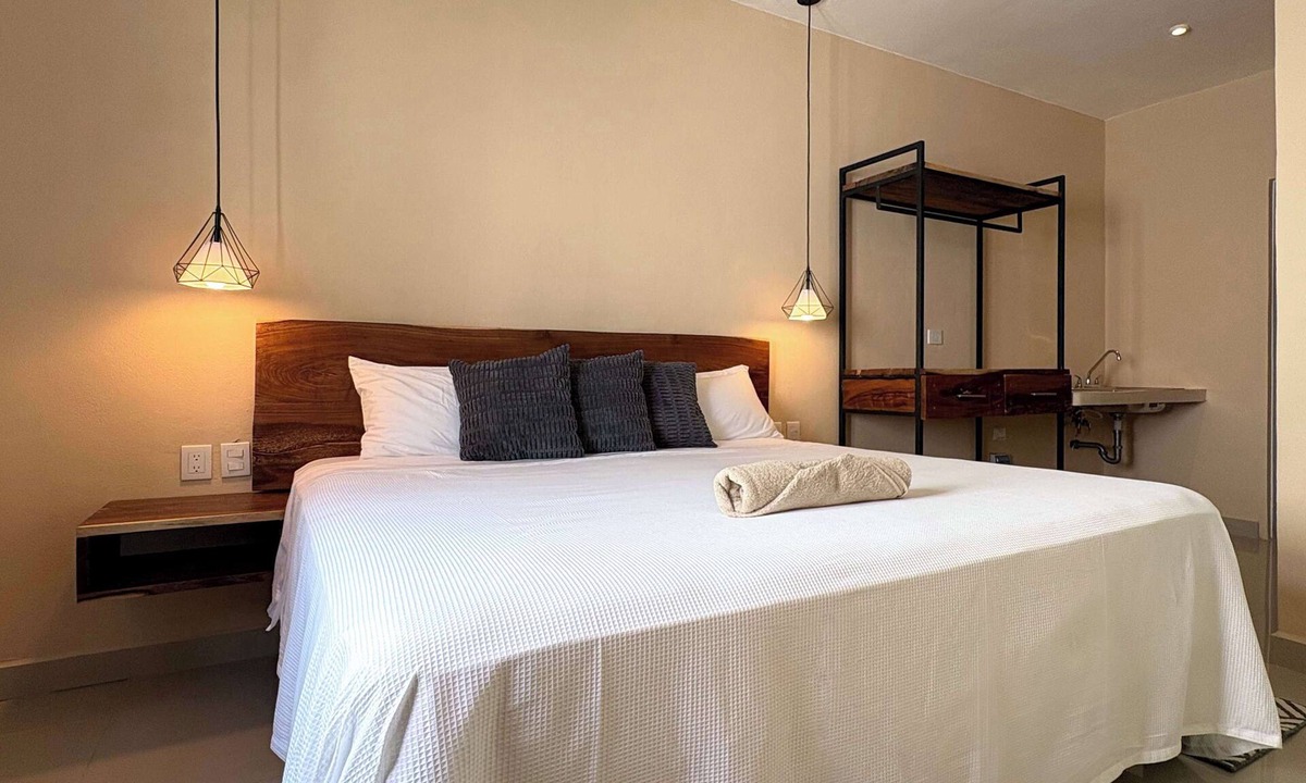 Merida Apartment | Cozy Queen Suite with Pool & Wi-Fi in North Mérida