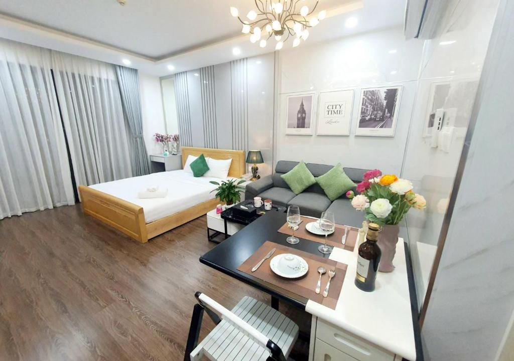 Trung Hoa Nhan Chinh Apartment | D'Capitale Studio Luxury Apt #Jerry's House