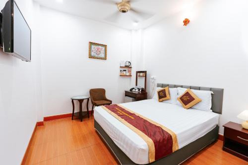 District 12 Hotel | Dancenter District 12 Near Quang Trung Exhibition Center Formerly Southern Star Hotel