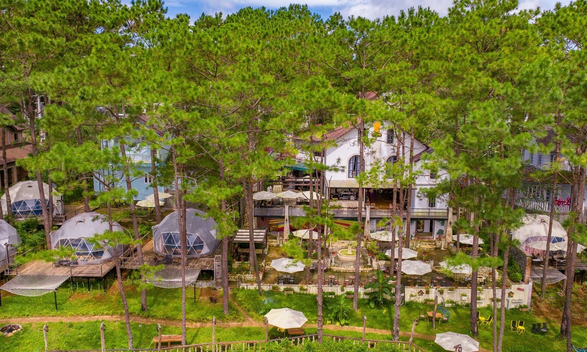 Kon Plong Hotel | De Vivre Homestay Măng Đen