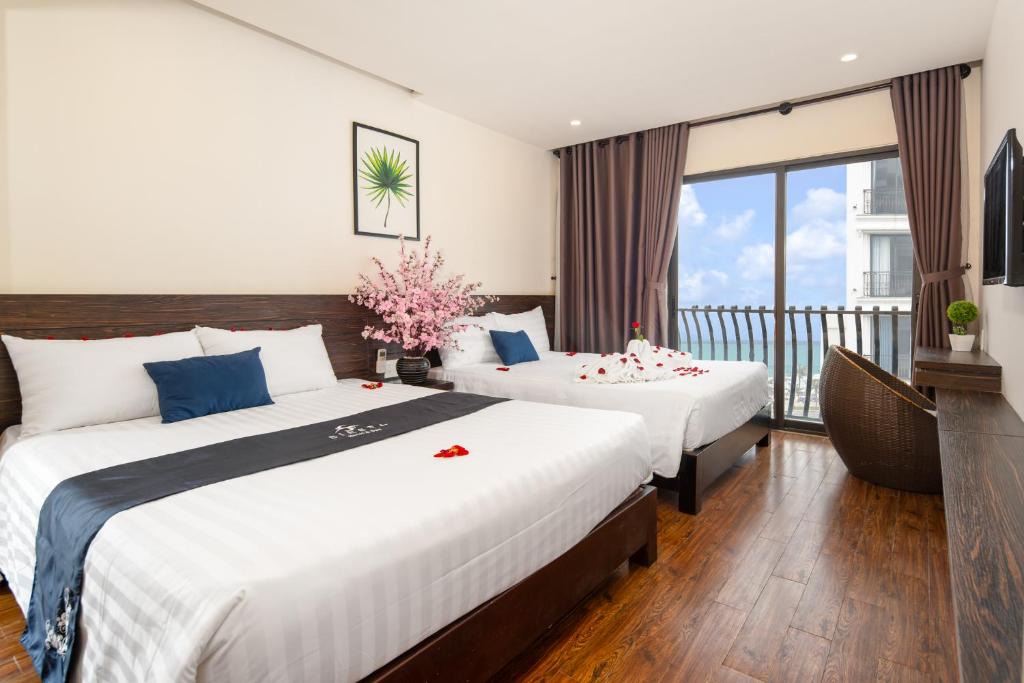 Ngu Hanh Son Hotel | Delfino Hotel and Apartment Da Nang
