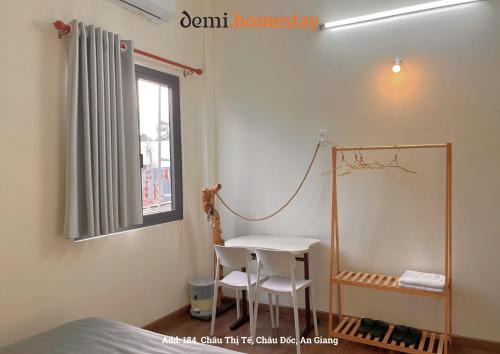 Nui Sam Hotel | DeMi Homestay 2 - Châu Đốc