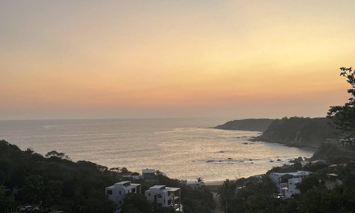 Cuatunalco House | Departamento Completo con Vista al Jardín y a 5 Minutos de la Playa
