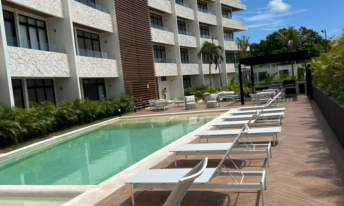 Colonia 10 De Abril Condo | Distrito Norte condo 1-bedroom in beautiful Cozumel with Large swimming pool