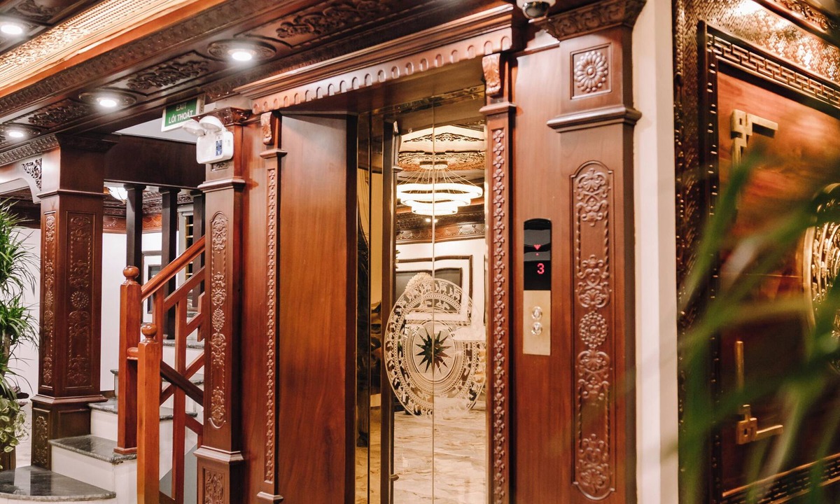 Hai Ba Trung Hotel | Doris Luxury Hotel