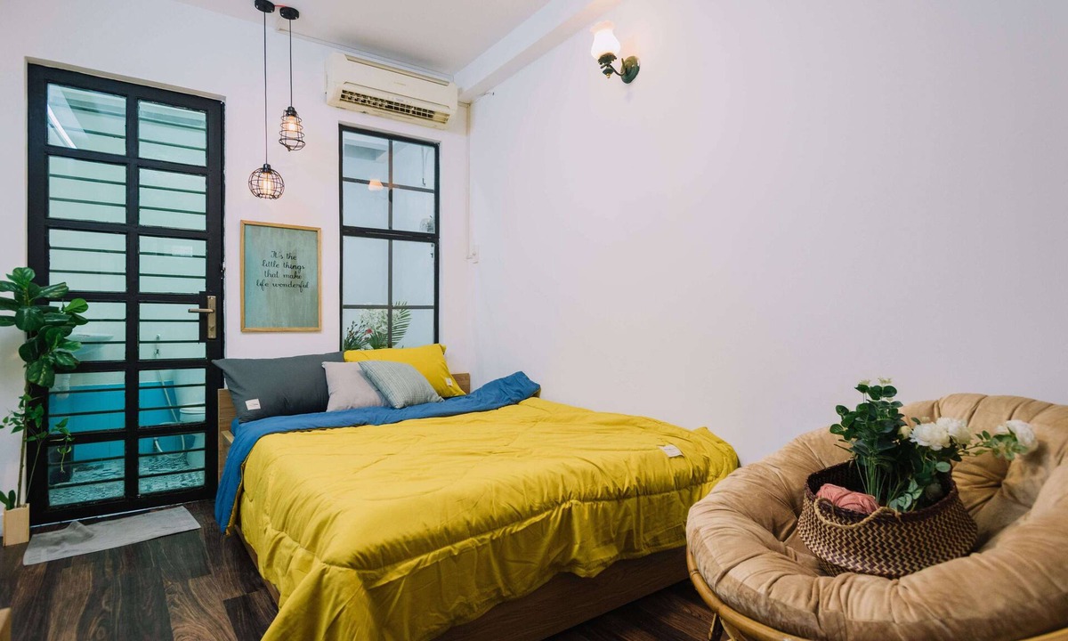 Phuong 8 House | Double room No.01 with private toilet and kitchen