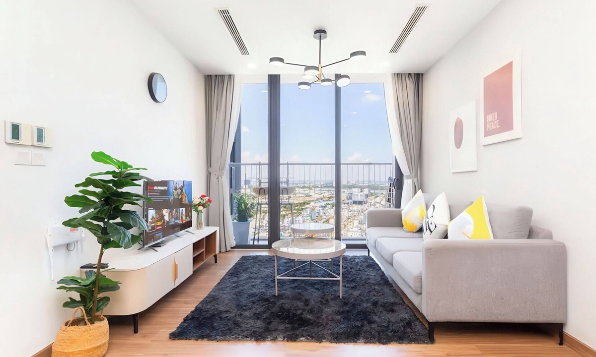 Tan Thuan Tay Condo | Eco Green Saigon - Free Gym & Pool