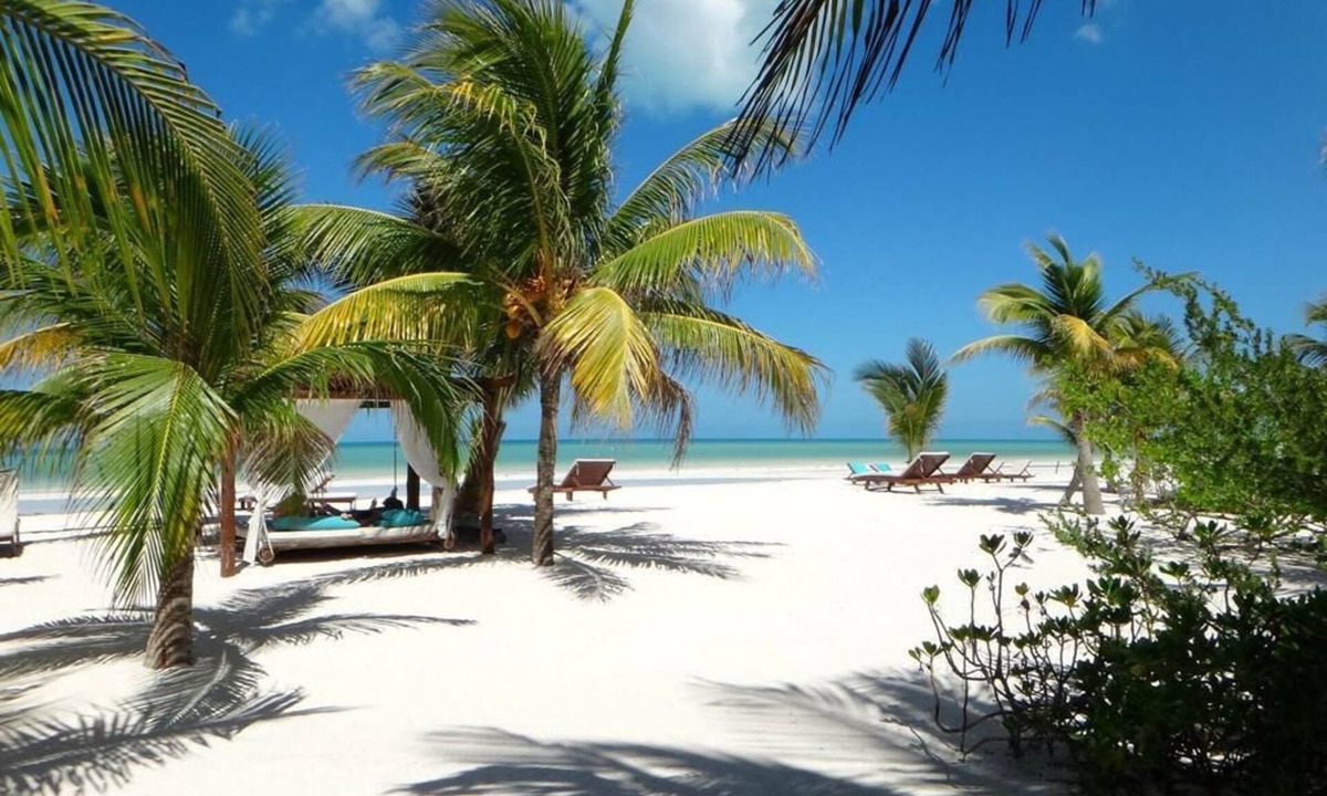Isla Holbox Hotel | El Corazón Boutique Hotel - Adults Only with Pool & Beach Club Access