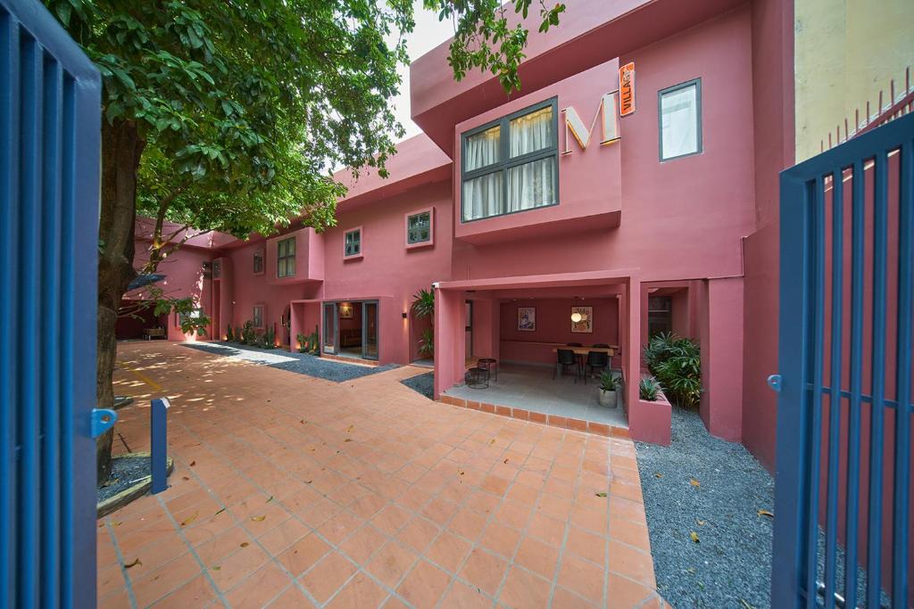 Phu Nhuan Hotel | Express by M Village Hồ Biểu Chánh, a brand of Modern Village Lifestyle