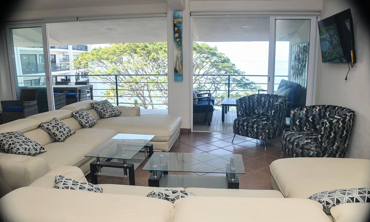 South Shore Hotel Area Condo | Extraordinary Ocean Front 4 BR Penthouse