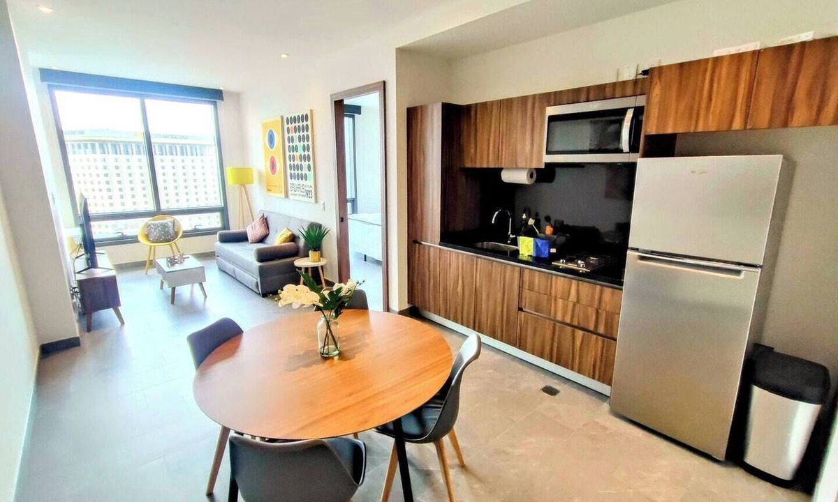 Cuauhtemoc Apartment | FIFA World Cup City View Oasis: KS Bed, Pool, Hot Tub & Gym