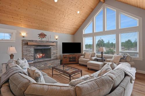 Westbrook Meadows House | Five Peaks