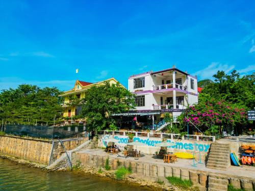 Phong Nha House | Funny Monkeys Homestay
