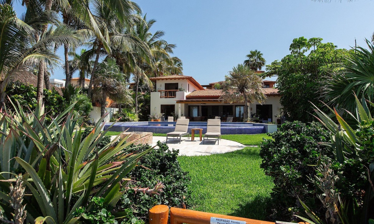 Bucerias House | Girasol - Beachfront House (4bd) - Bucerias