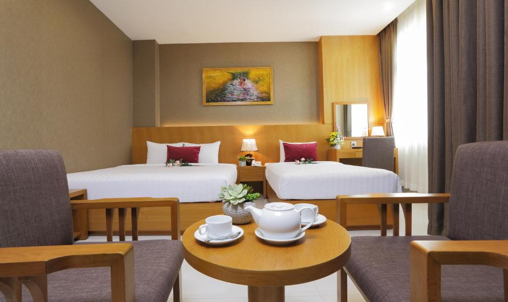District 5 Hotel | Golda Hotel
