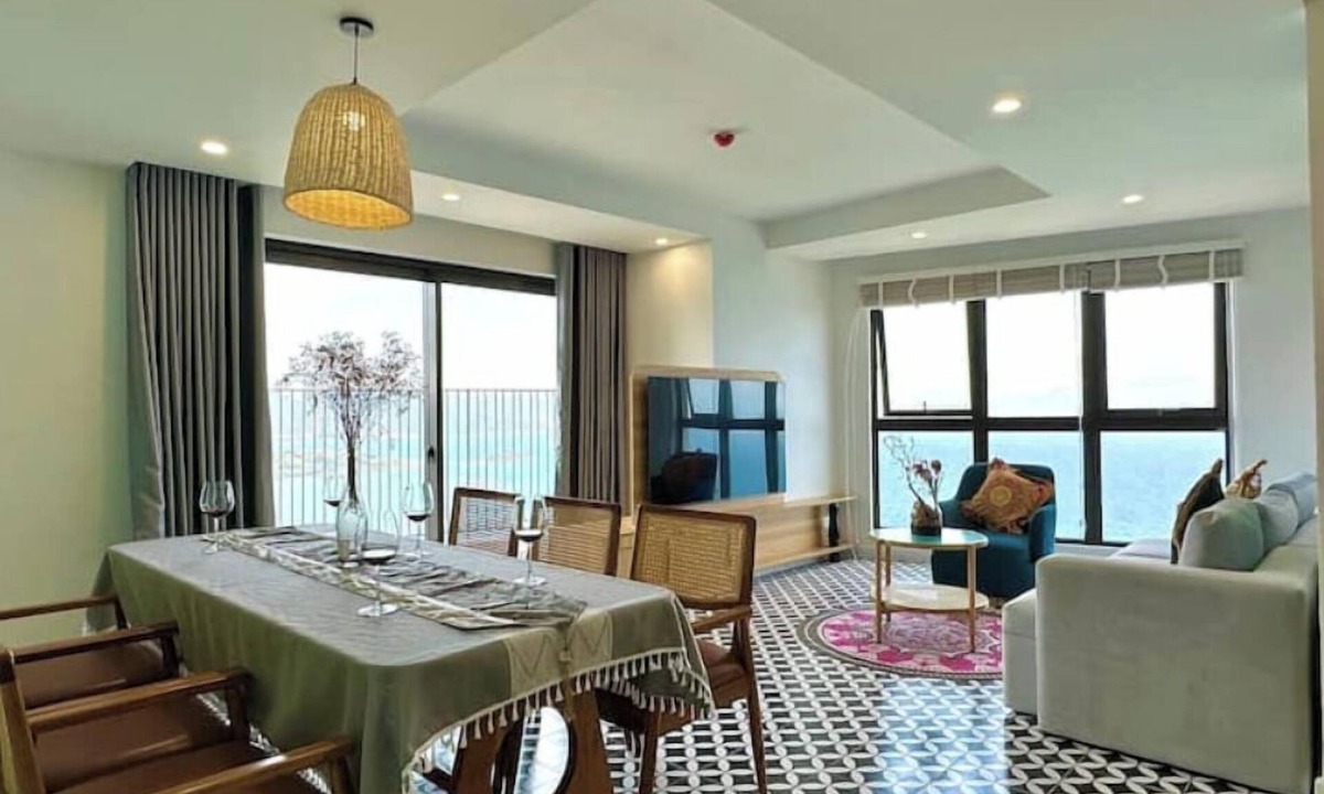 Tran Phu Beach Apartment | GoldCoast 3 Bedrooms Ocean View