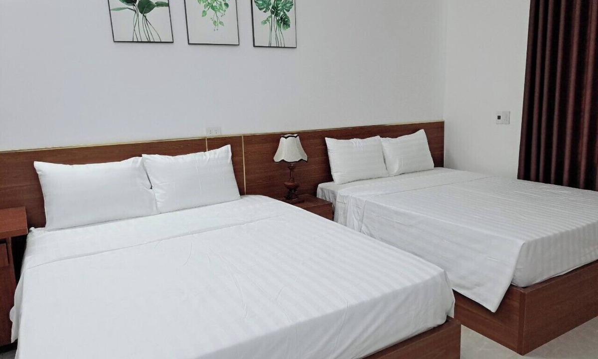 Thai Thuy Hotel | Golden Moon Hotel TP