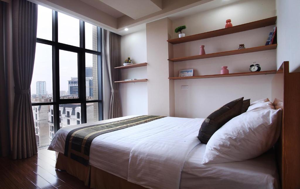 Dich Vong Hau Apartment | Granda Serviced Apartment 6
