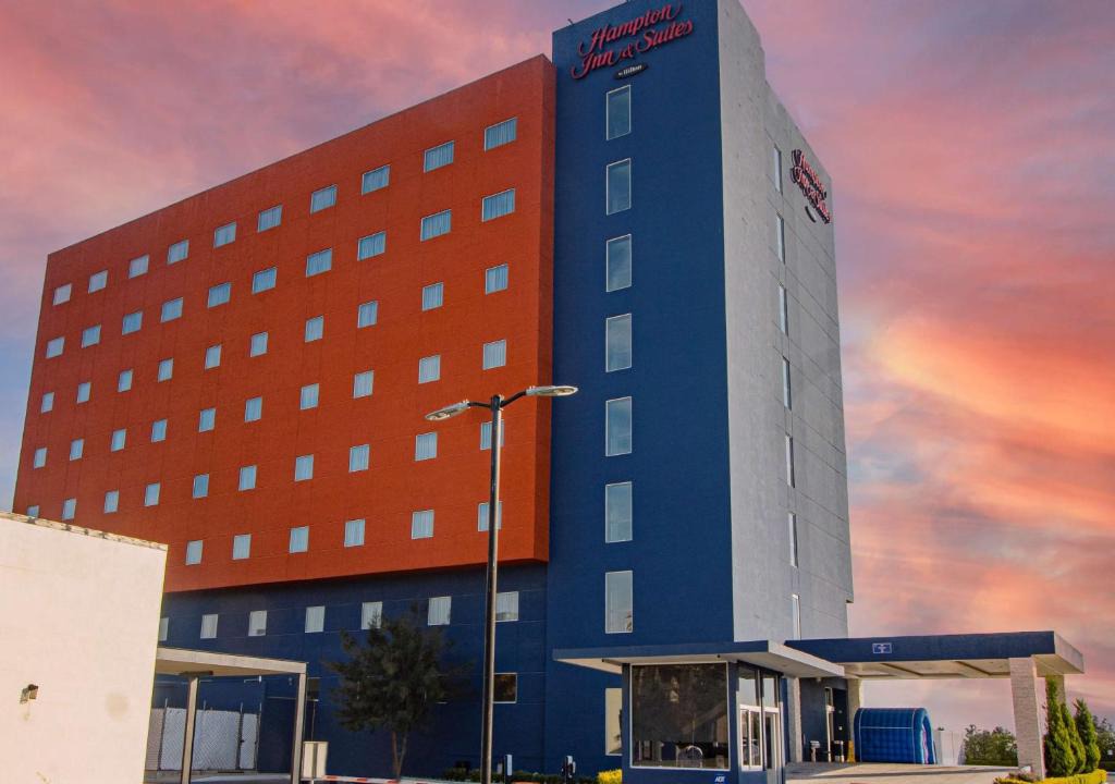Salamanca Hotel | Hampton Inn & Suites by Hilton Salamanca Bajio