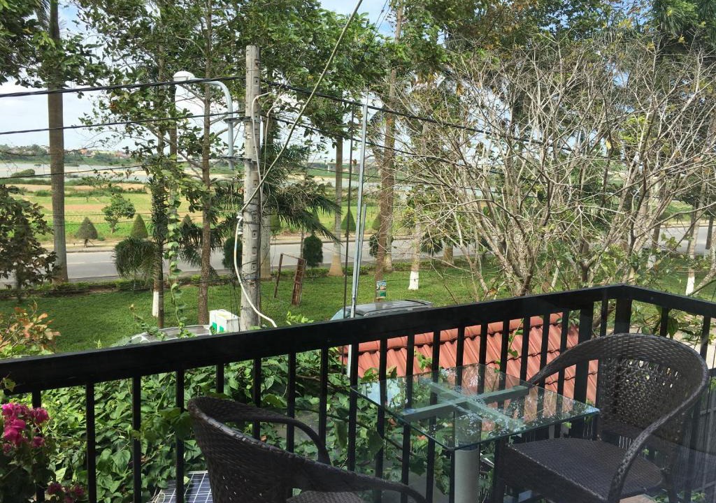 Quang Ngai Hotel | Hana Riverside Villa