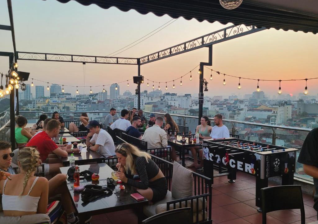 Hang Buom Hotel | Hanoi Backpackers Hostel & Rooftop bar