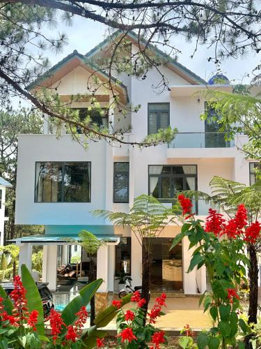 Kon Plong Hotel | HeniSi 2 Hotel Măng Đen