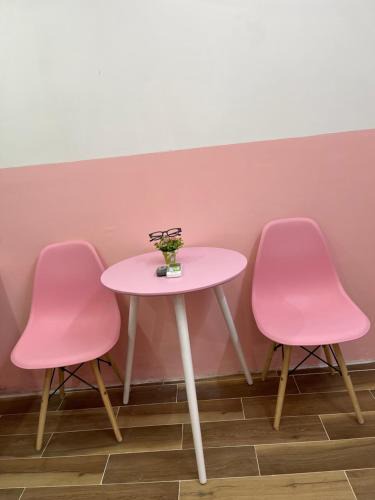 Ninh Kieu Apartment | HO GIA AN Home - Pinky Room - Phòng cho cặp đôi