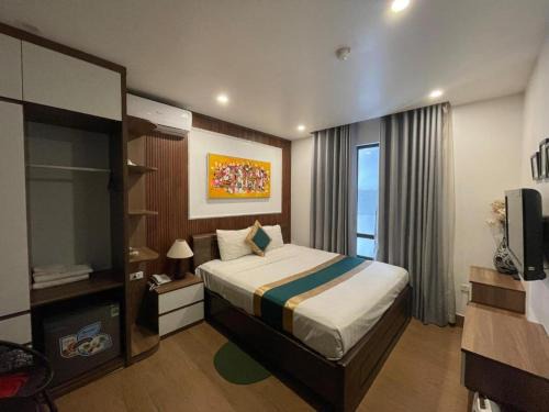 French Quarter Hotel | Hoan Kiem Old Quarter Hotel Alley 22 Hang Voi