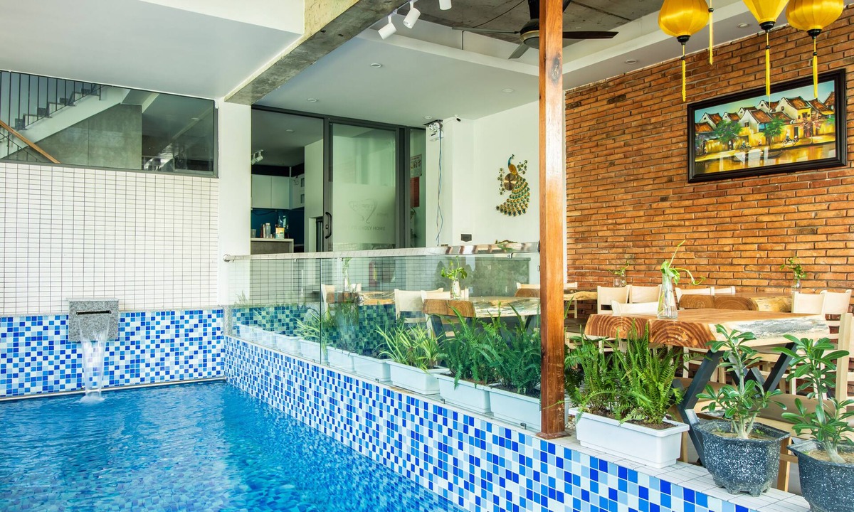 Hoi An City Centre Bed & Breakfast | HOI AN HEART LODGE - STUDIO ROOM + BALCONY + SWIMMING POOL