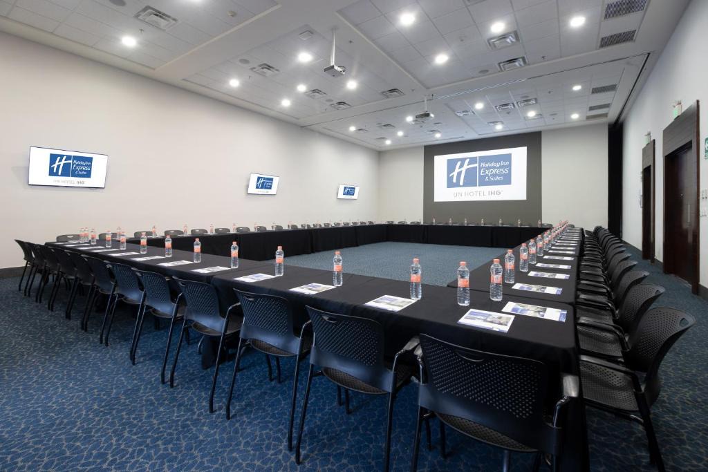 Hermosillo Hotel | Holiday Inn Express Hotel & Suites Hermosillo by IHG