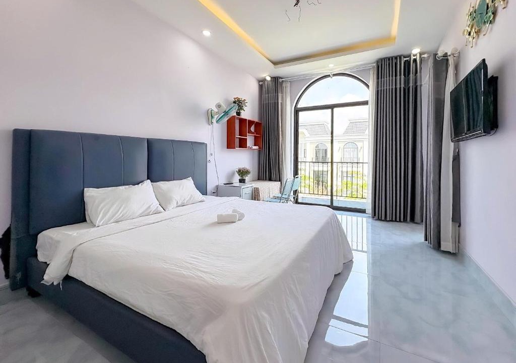 Tan An Hotel | Homestay Lavila Tân An