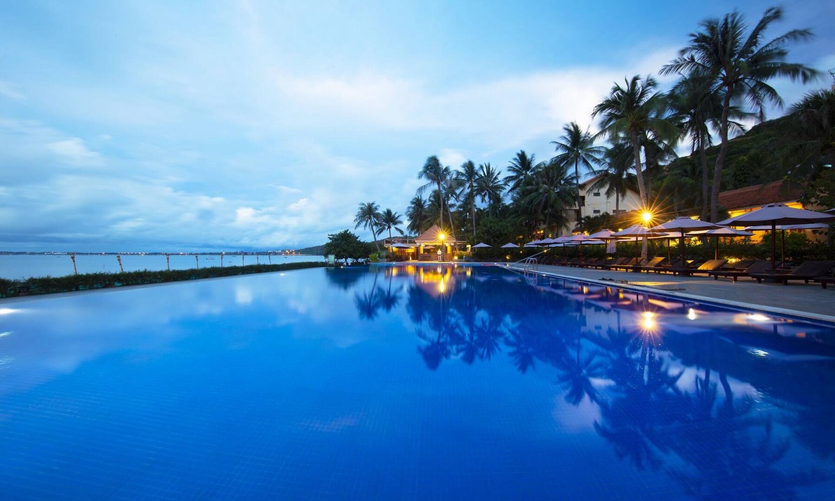 Mui Ne Hotel | Hon Rom Central Beach Resort