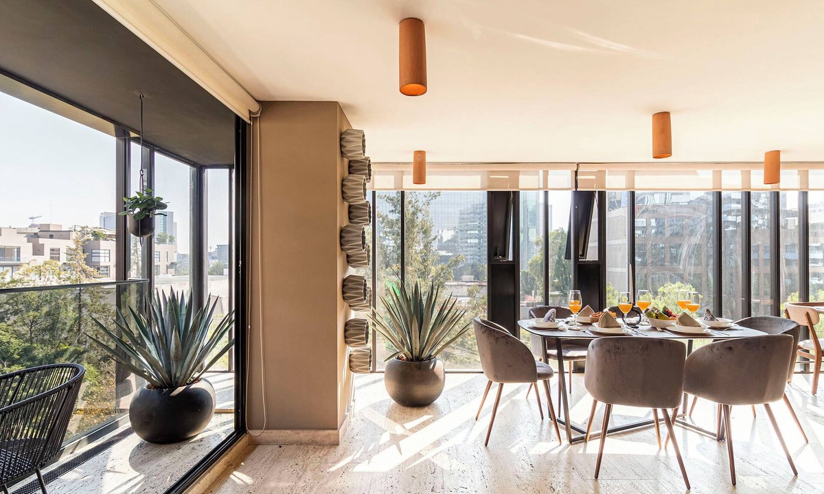 Los Morales Apartment | Horacio by Kukun