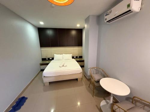 Phuong 8 Hotel | HOTEL Hoàng Yến