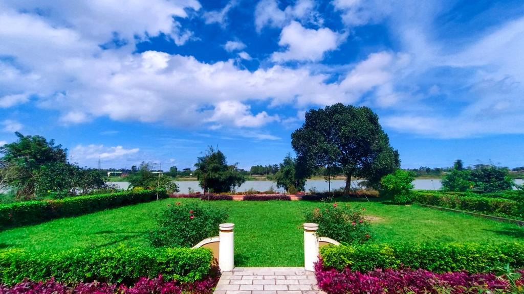 Hue Resort | Hue Riverside Boutique Resort & Spa