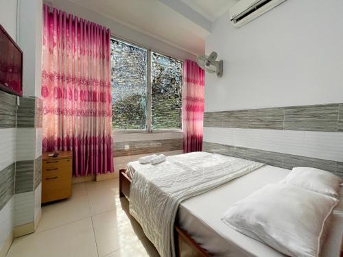 Binh Thanh Hotel | Huy Hoàng Hotel