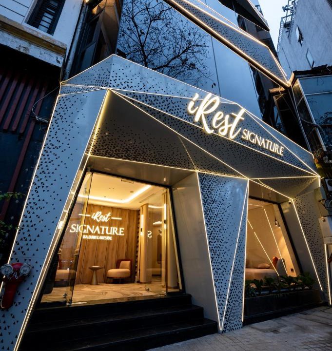 Ngoc Khanh Hotel | iRest Signature Ba Dinh Lakeside