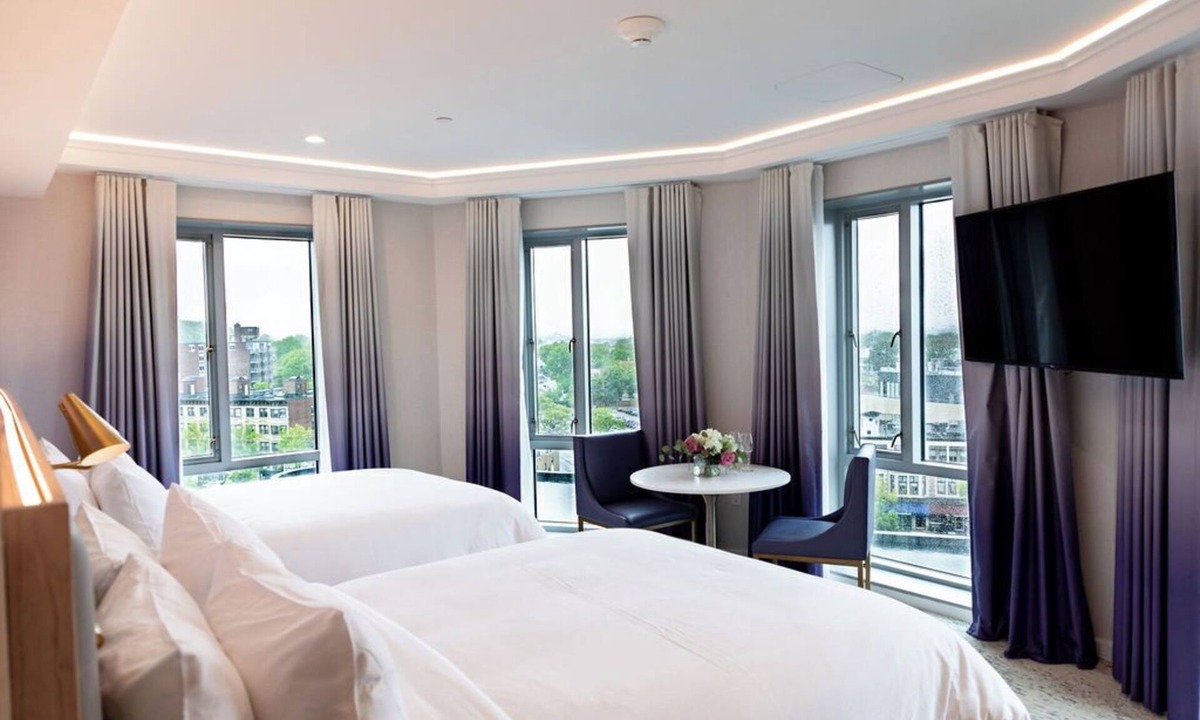 Coolidge Corner South Side Hotel | Iris Hotel Boston