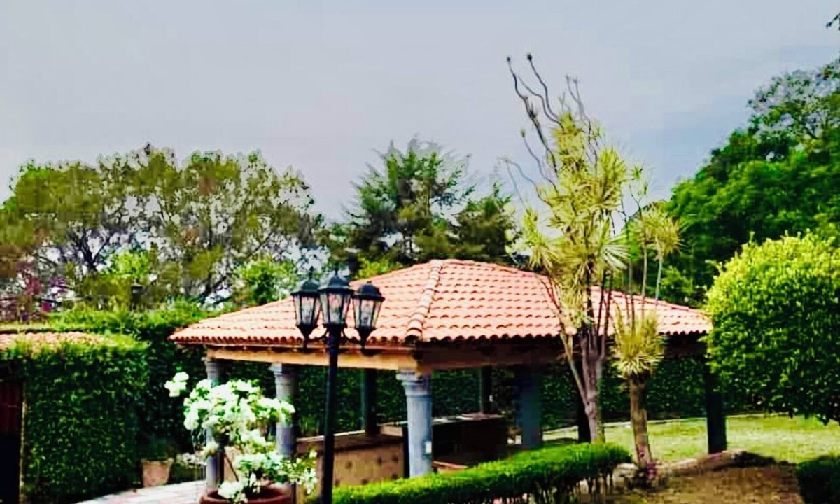 Cacahuamilpa House | Jardín de los Soles Californian Residences