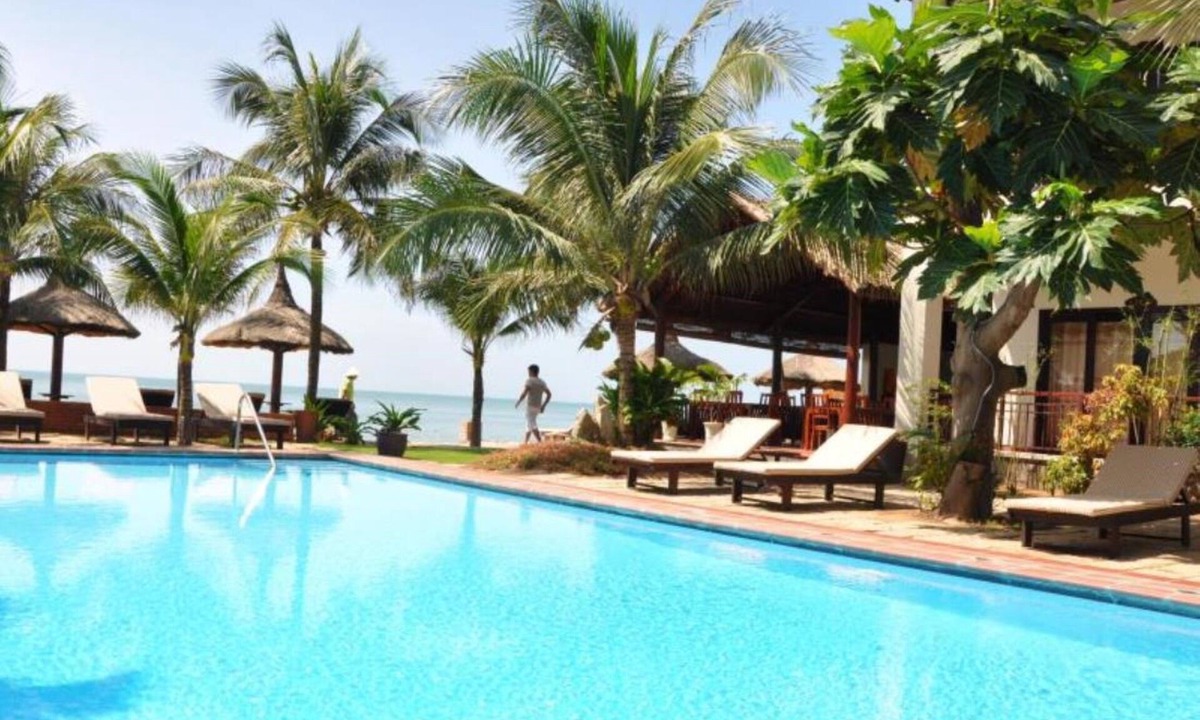East Ham Tien Beach Hotel | Jardin Des Thes Resort