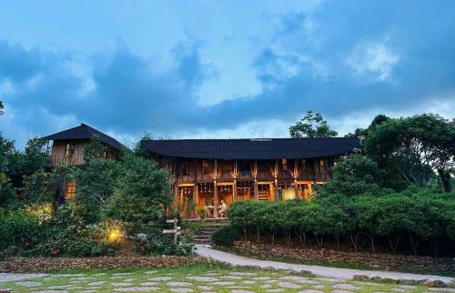 Hoanh Bo Cabin | Kỳ Thượng Am Váp Farm