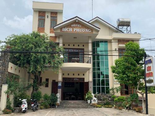 Kon Tum Hotel | Khách Sạn Bích Phương